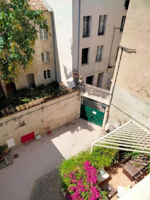 L'Atypik: Superbe Duplex Climatise Au Coeur D'Avignon Intra-Muros Apartamento Exterior foto