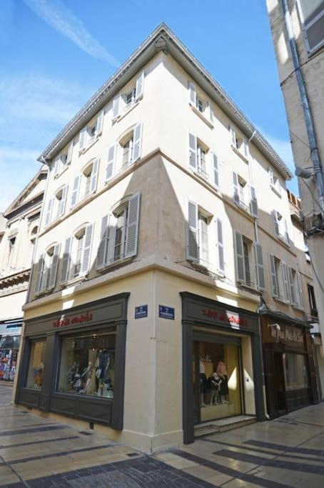 L'Atypik: Superbe Duplex Climatise Au Coeur D'Avignon Intra-Muros Apartamento Exterior foto